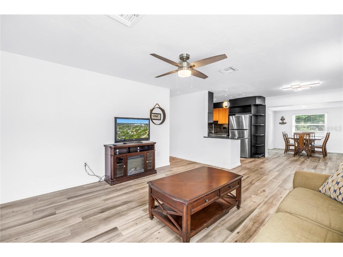 1477 S School Avenue Sarasota FL 34239 A4662930 image5