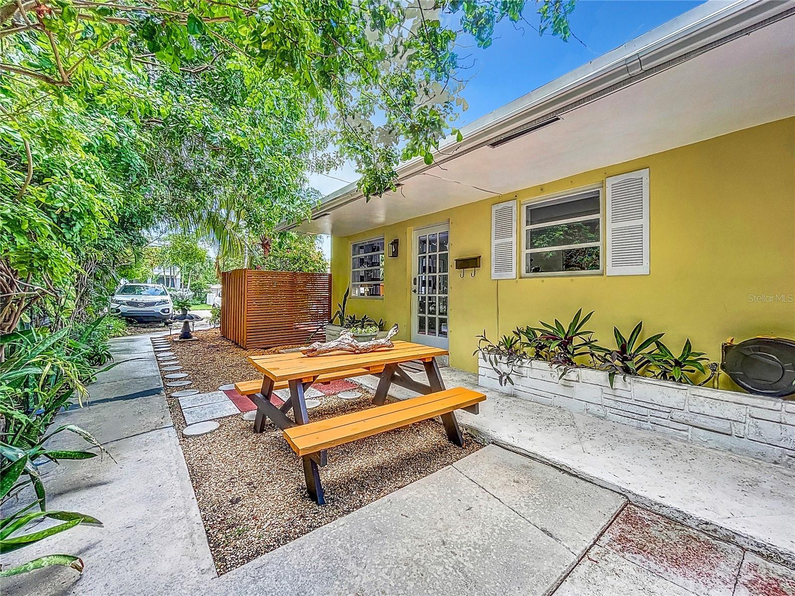 1478 NE 34th Court #A-B Fort Lauderdale FL 33334 O6374852 image1