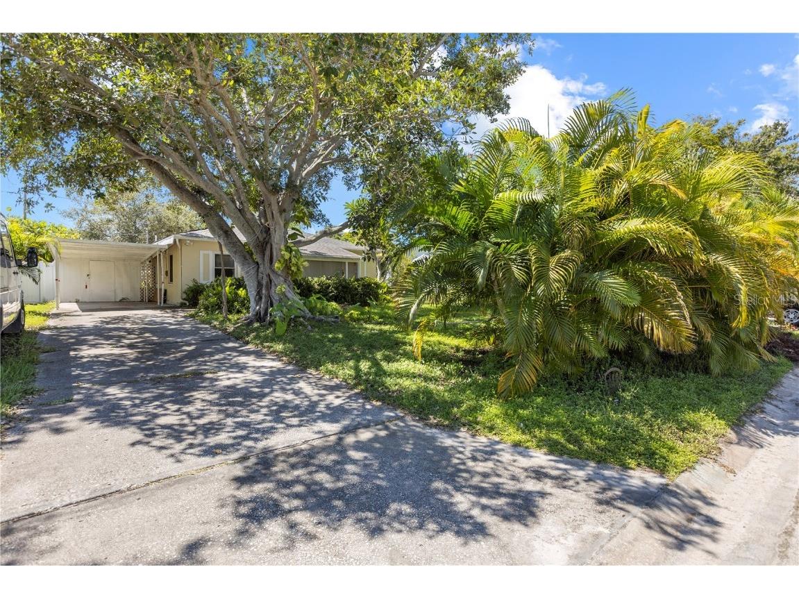 148 42nd Avenue NE Saint Petersburg FL 33703 TB8429370 image2