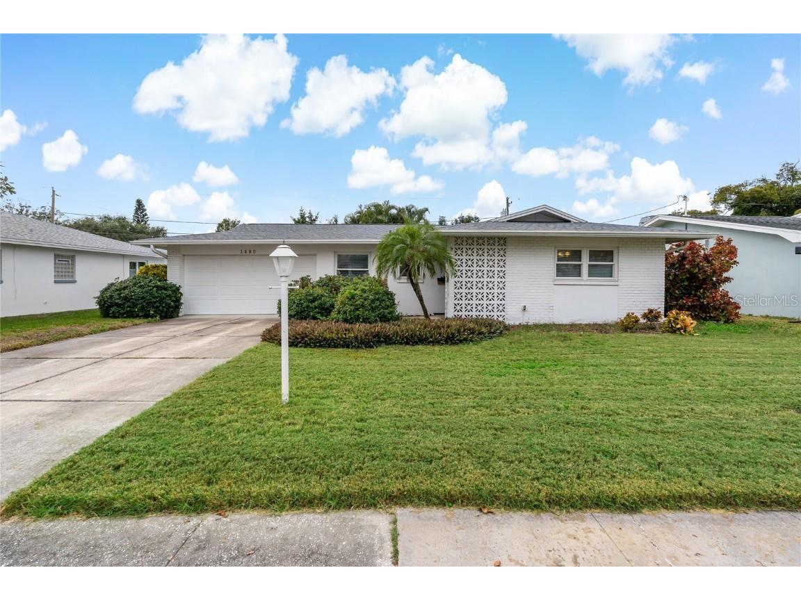 1480 Santa Monica Drive Dunedin FL 34698 TB8326194 image1