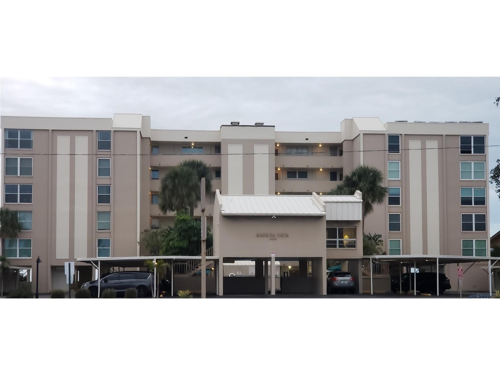 14800 Gulf Boulevard #305 Madeira Beach FL 33708 - GULF OF MEXICO U8223993 image1