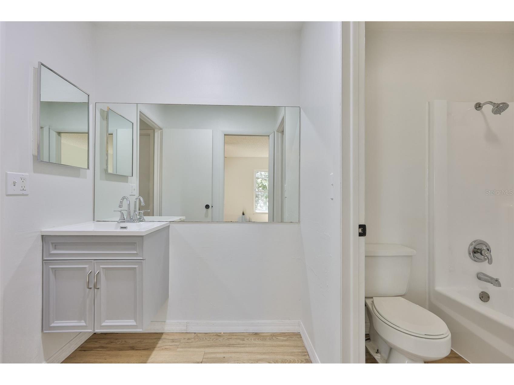 14805 Lake Forest Drive Lutz FL 33559 TB8484359 image15