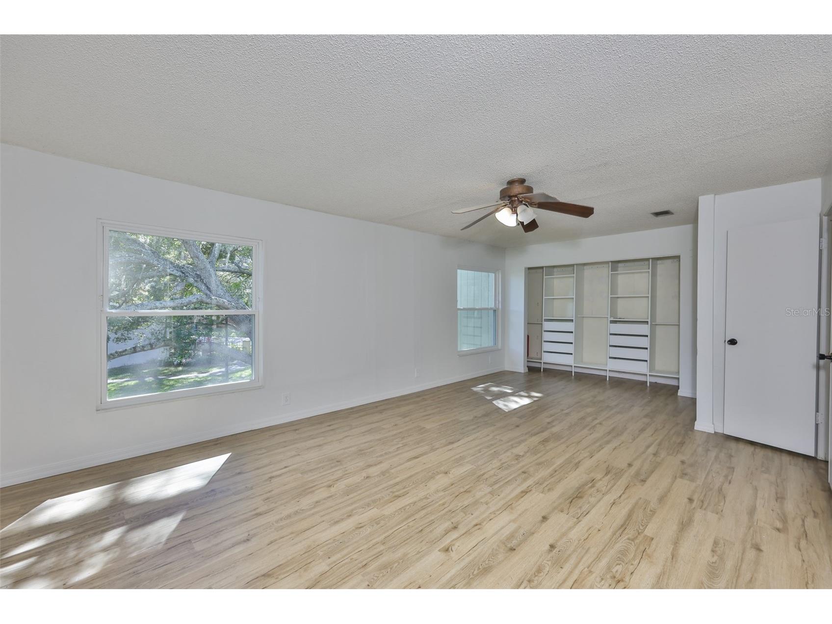 14805 Lake Forest Drive Lutz FL 33559 TB8484359 image18