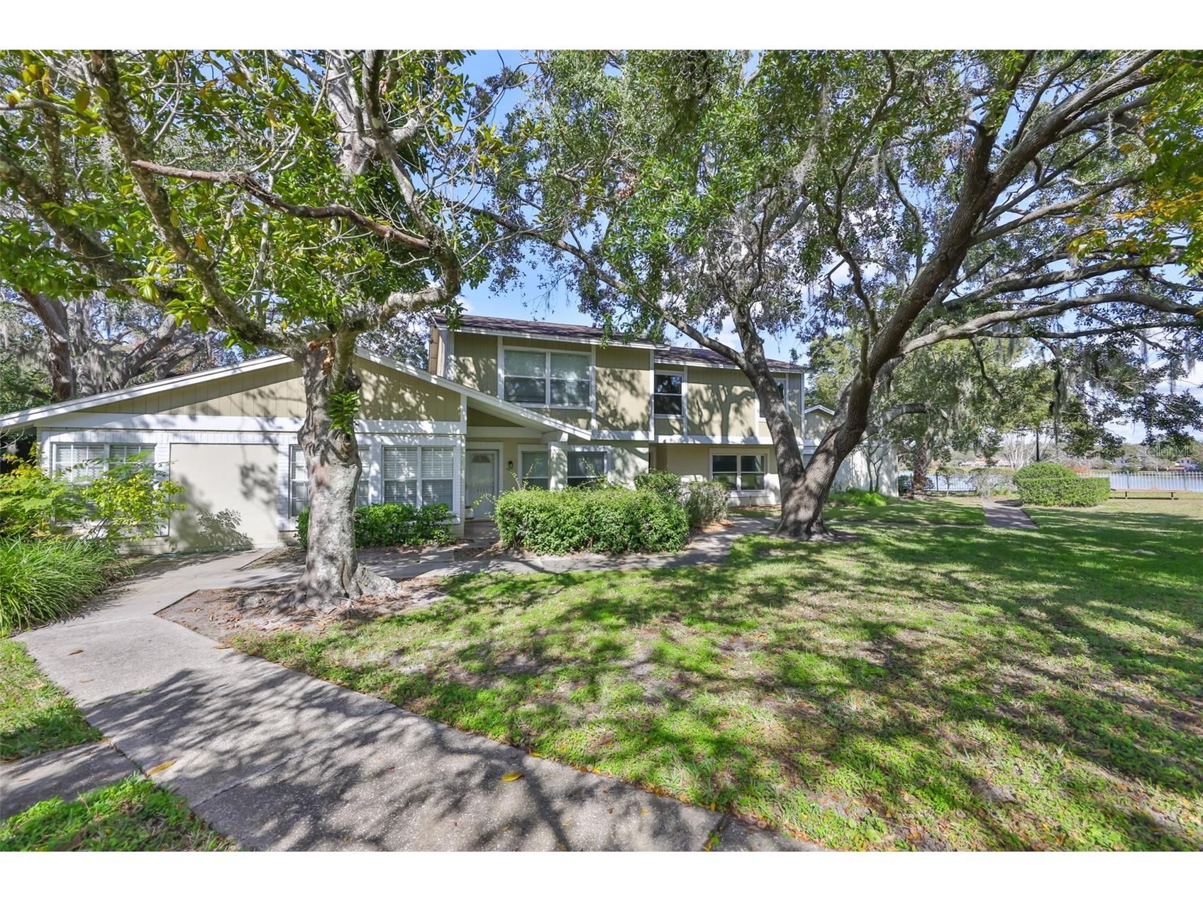 14805 Lake Forest Drive Lutz FL 33559 TB8484359 image2