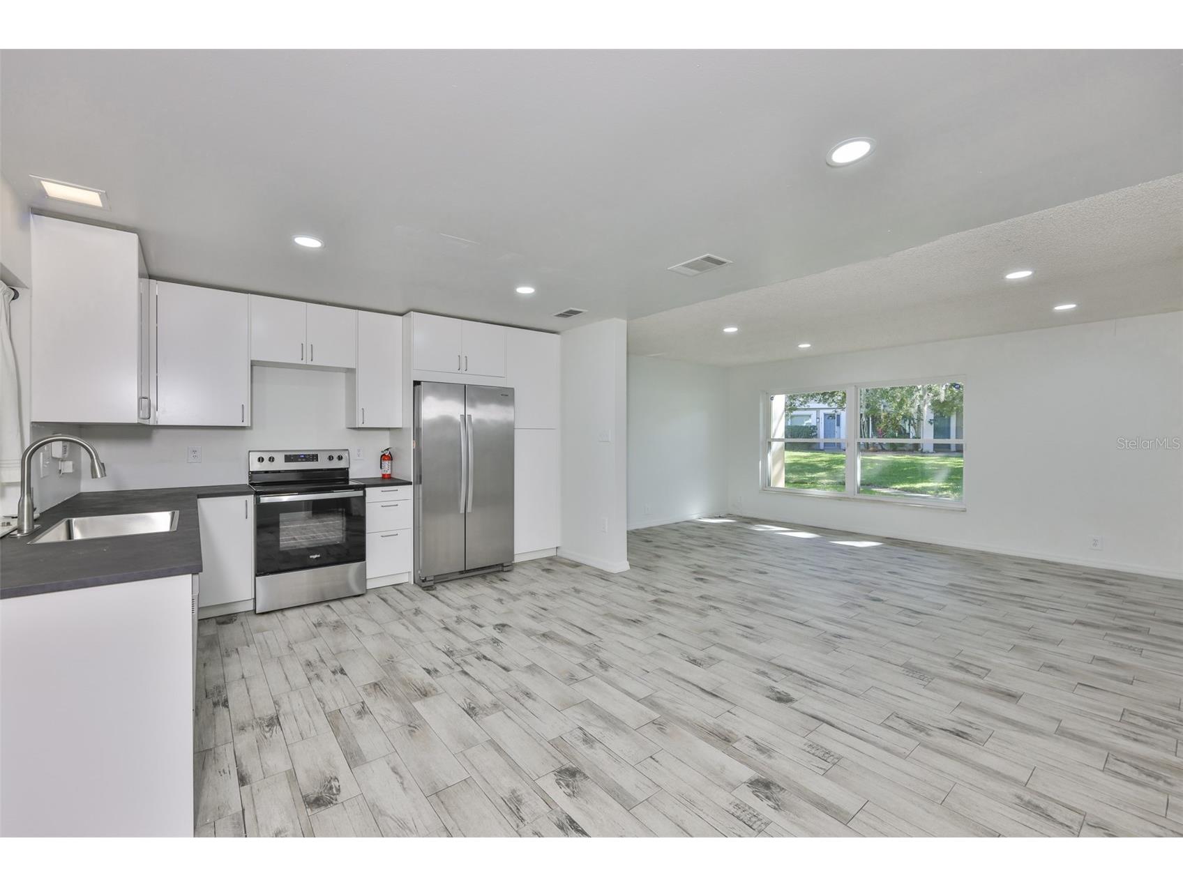14805 Lake Forest Drive Lutz FL 33559 TB8484359 image4