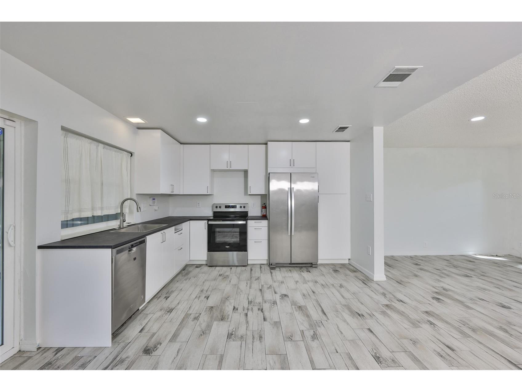14805 Lake Forest Drive Lutz FL 33559 TB8484359 image6