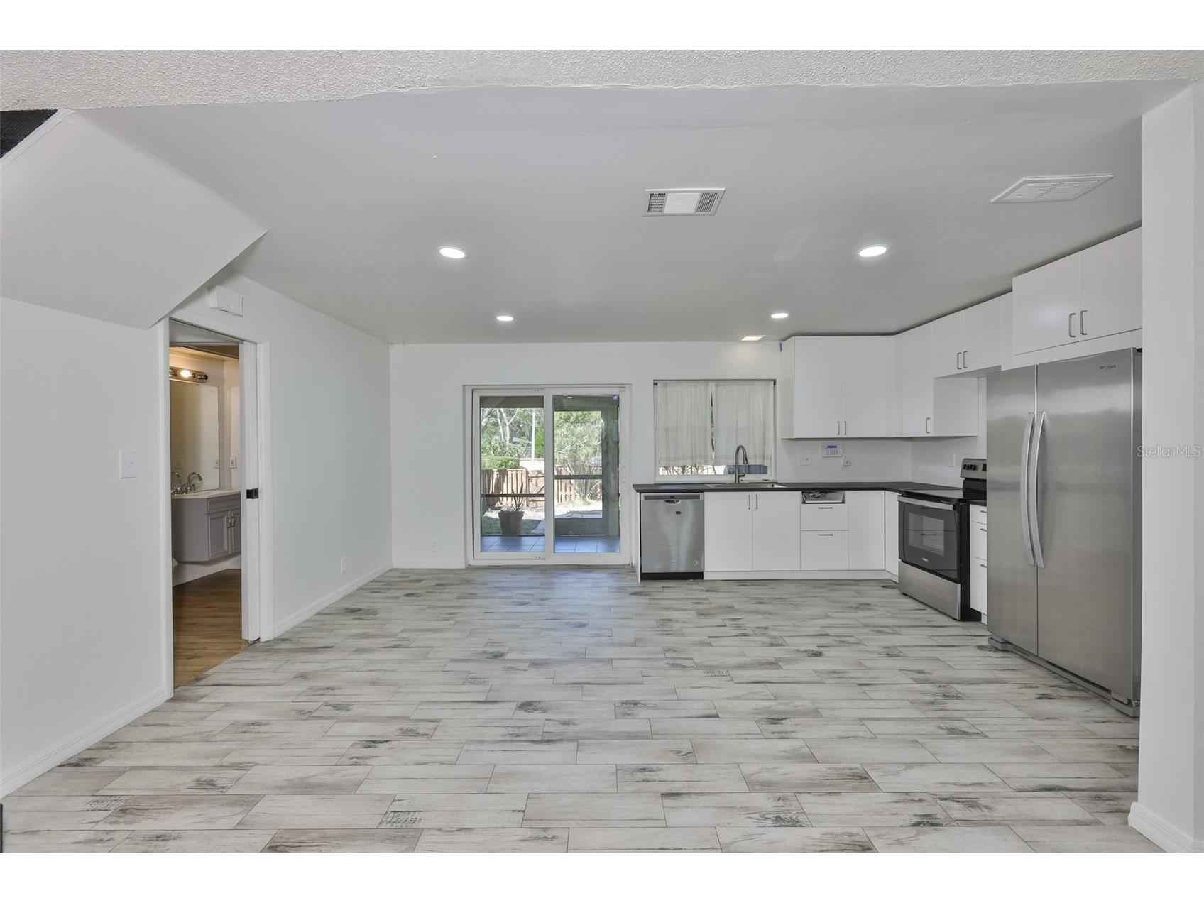 14805 Lake Forest Drive Lutz FL 33559 TB8484359 image7