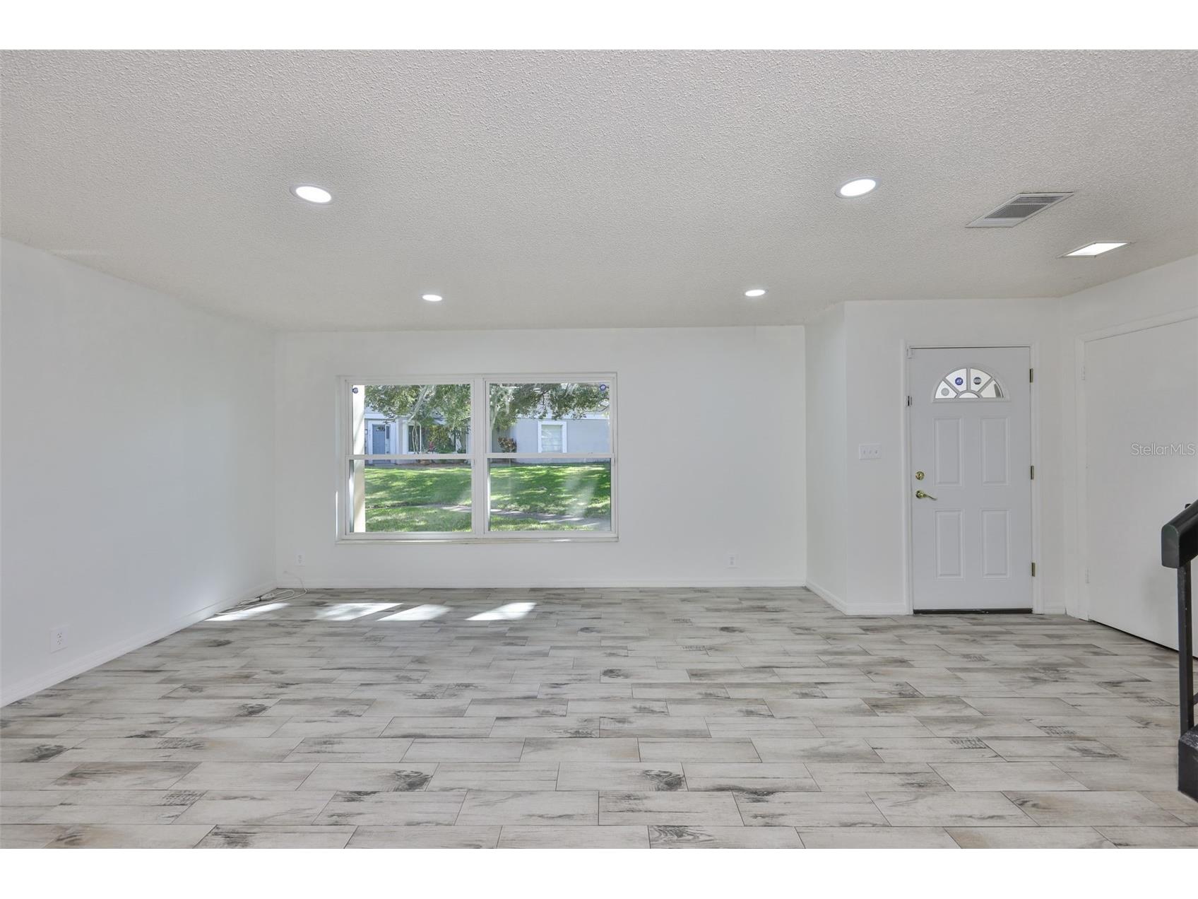 14805 Lake Forest Drive Lutz FL 33559 TB8484359 image8