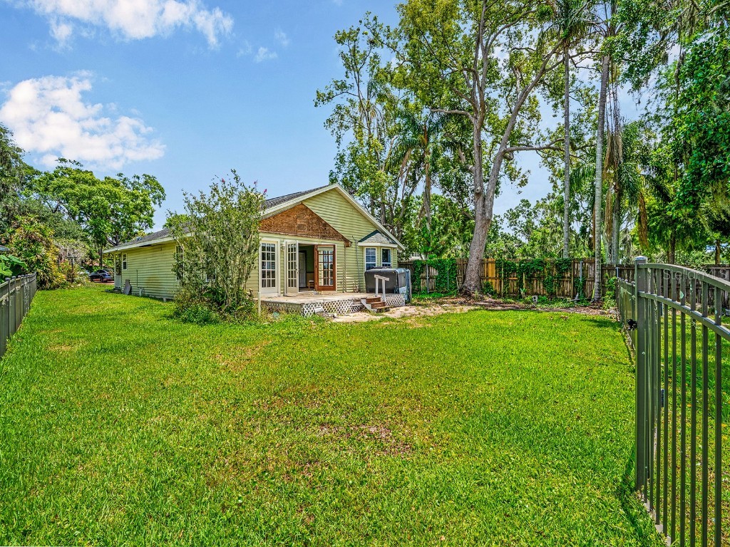 14808 Lake Magdalene Circle Tampa FL 33613 TB8393627 image10