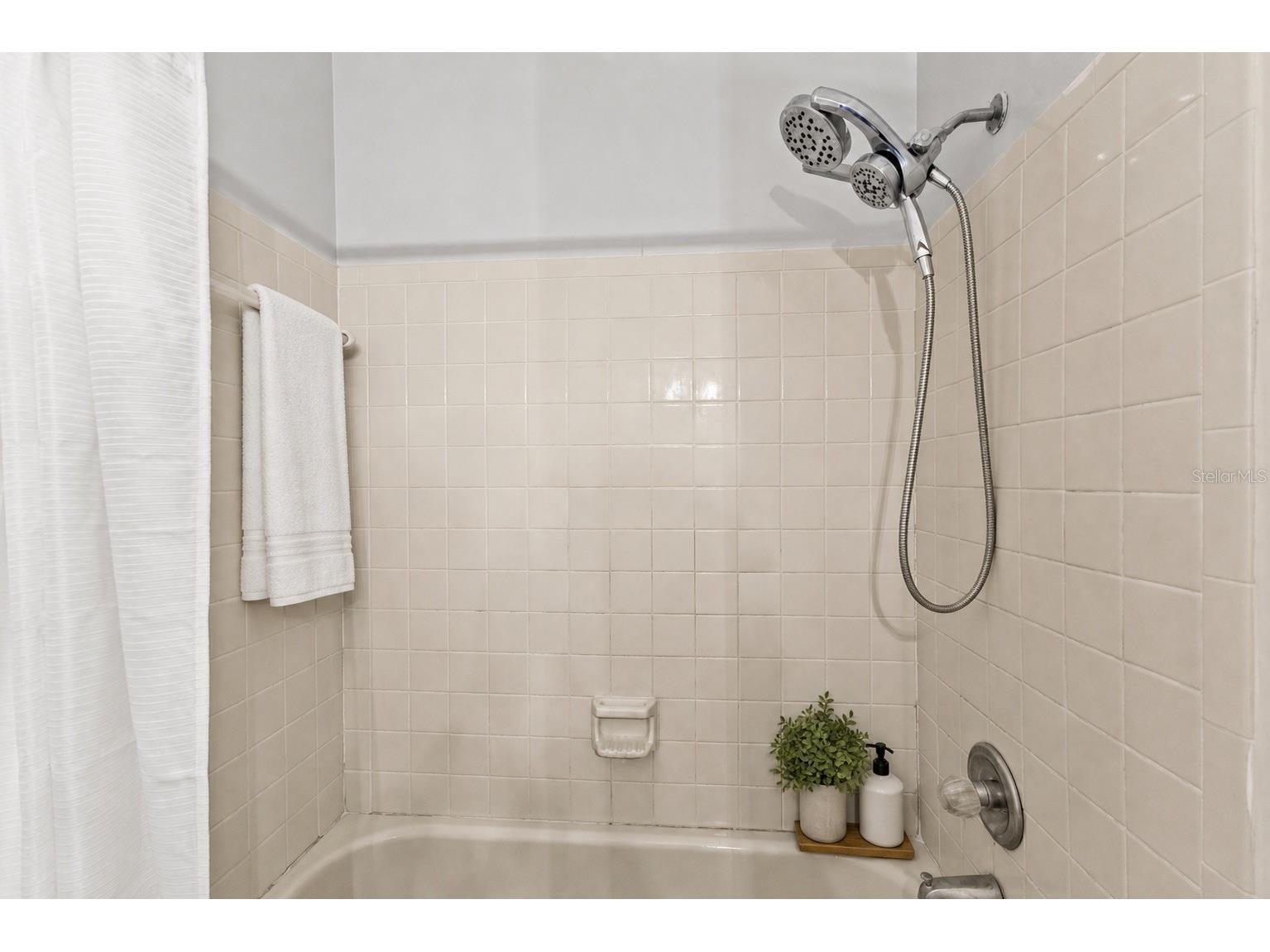 14809 Winding Creek Court Tampa FL 33613 TB8516906 image19