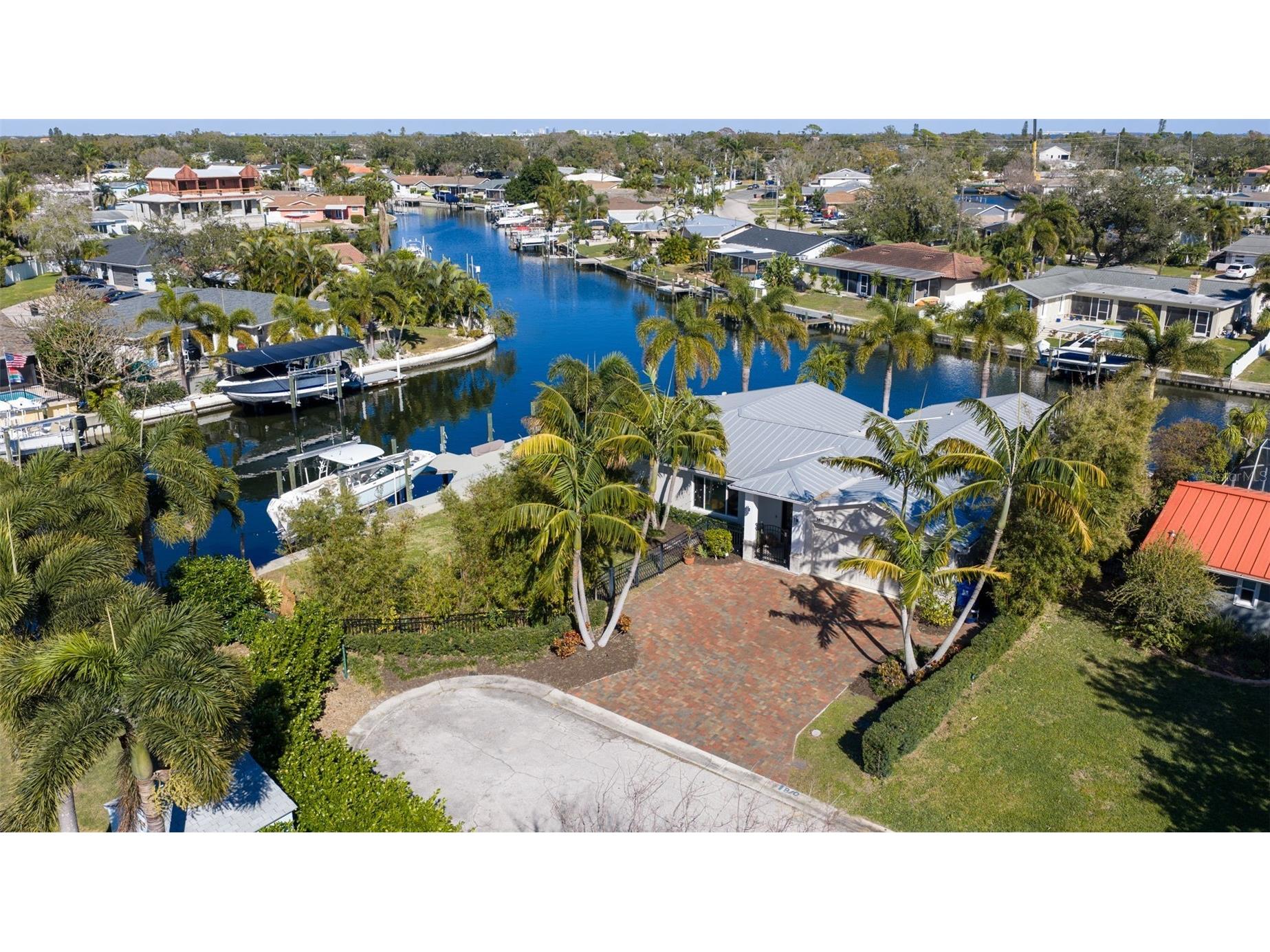1481 49th Avenue NE Saint Petersburg FL 33703 TB8473549 image1