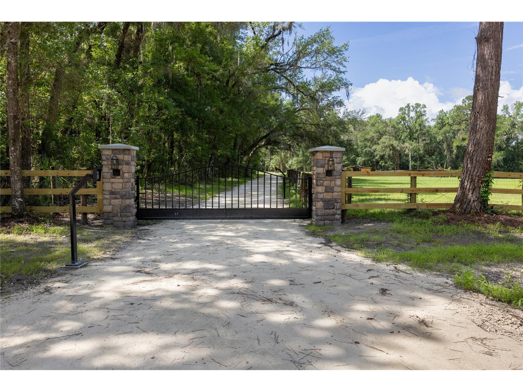 14810 NW 185 Street Williston FL 32696 OM726746 image1