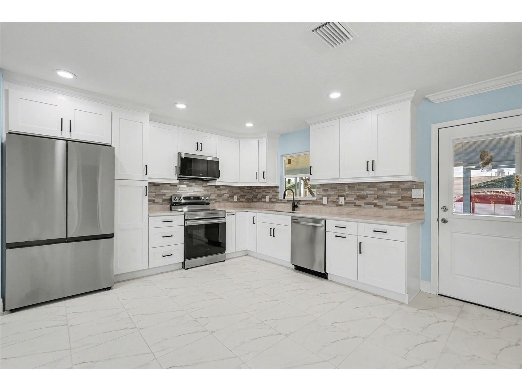 14814 11th Street Dade City FL 33523 TB8466947 image11