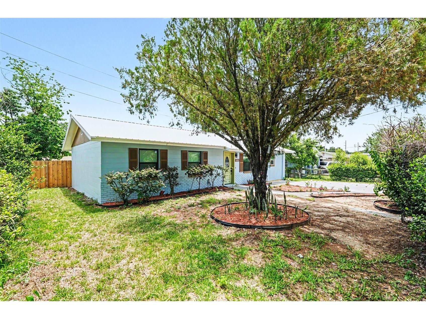 14814 11th Street Dade City FL 33523 TB8466947 image2