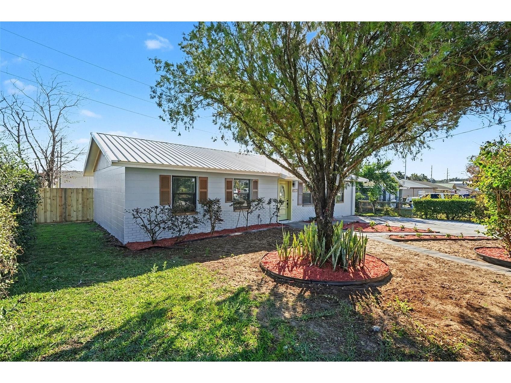 14814 11th Street Dade City FL 33523 TB8466947 image3