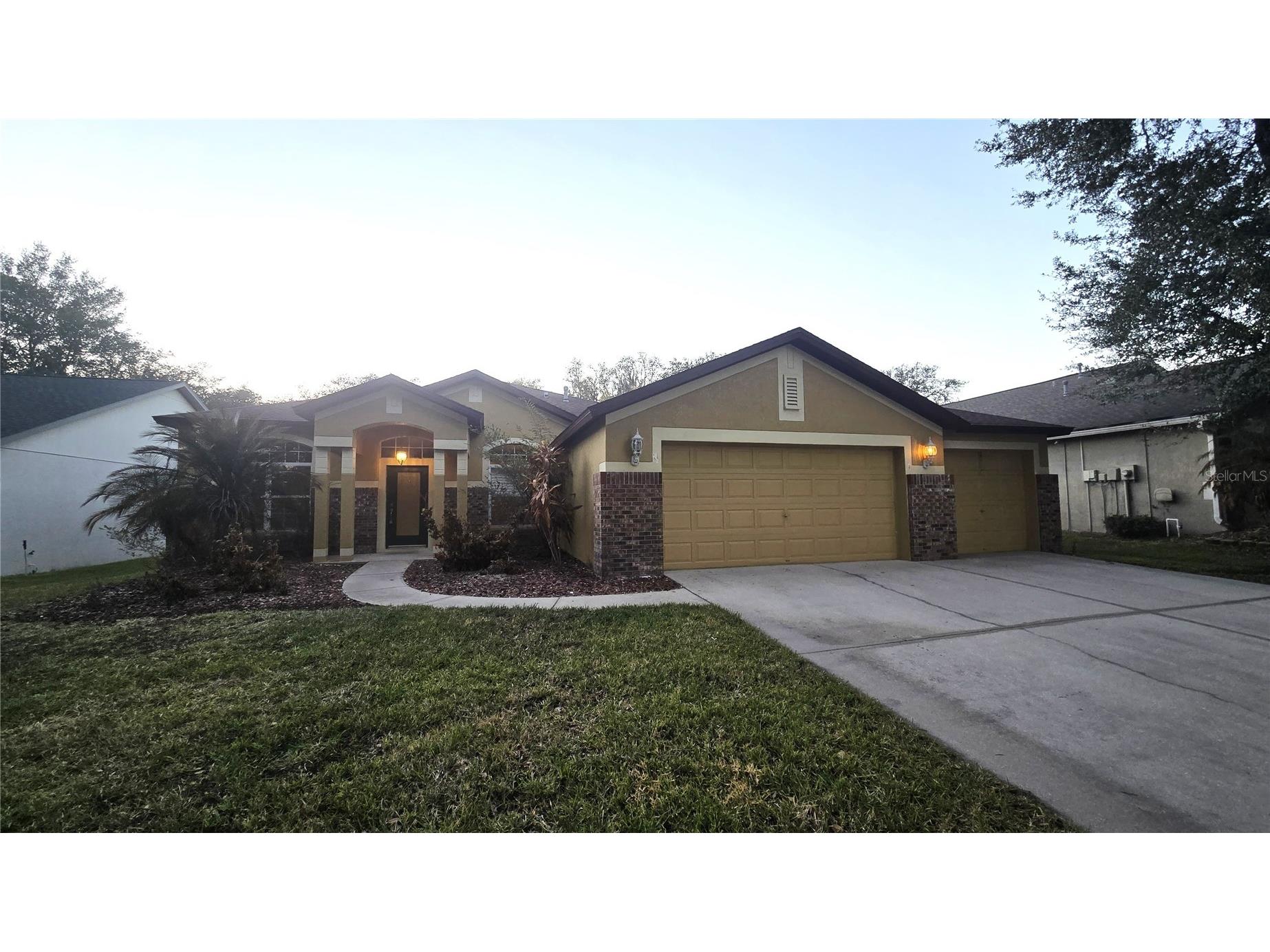 14818 Heronglen Drive Lithia FL 33547 TB8473537 image1