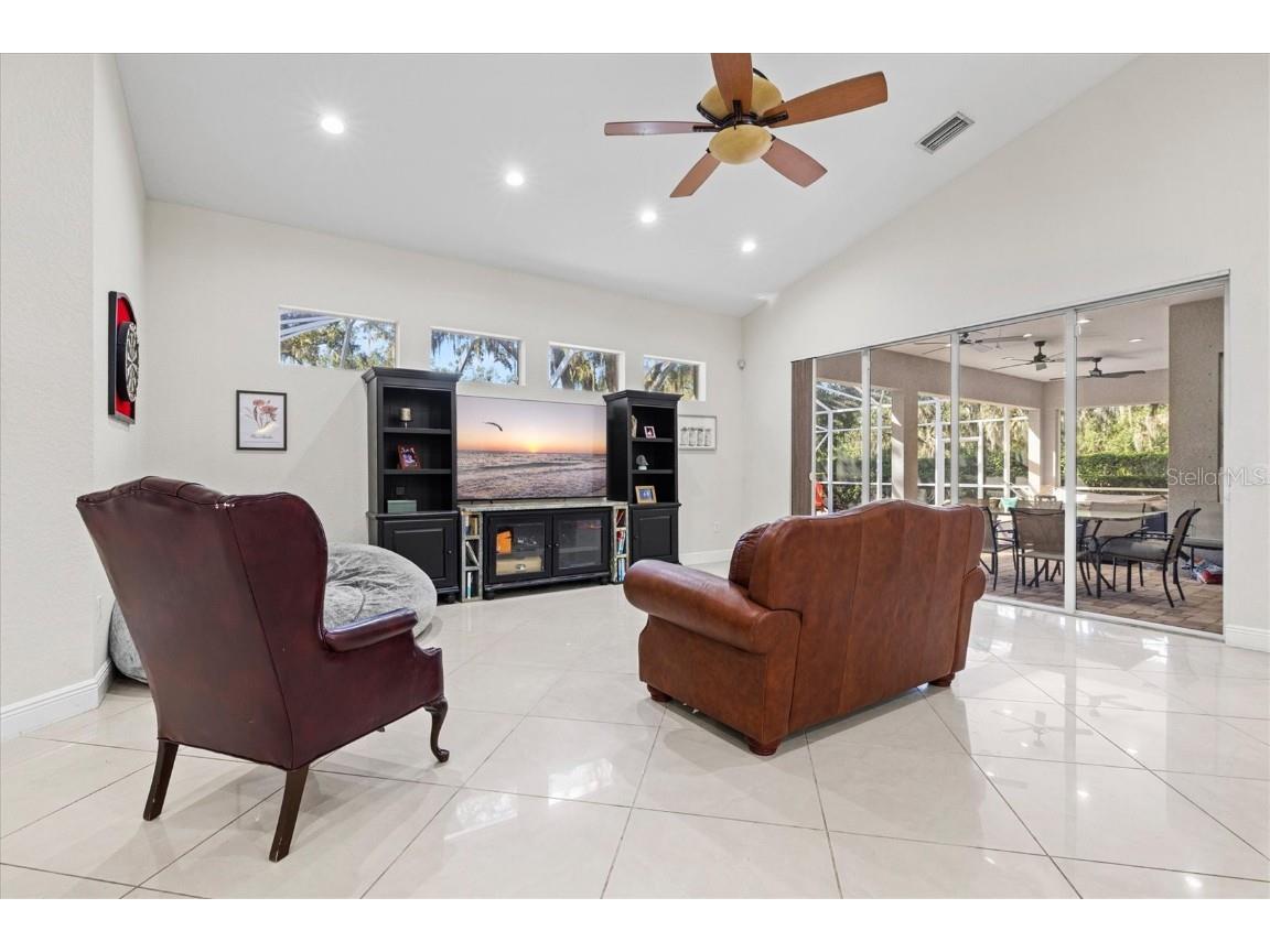 1482 Kingsdown Drive Sarasota FL 34240 A4674078 image39