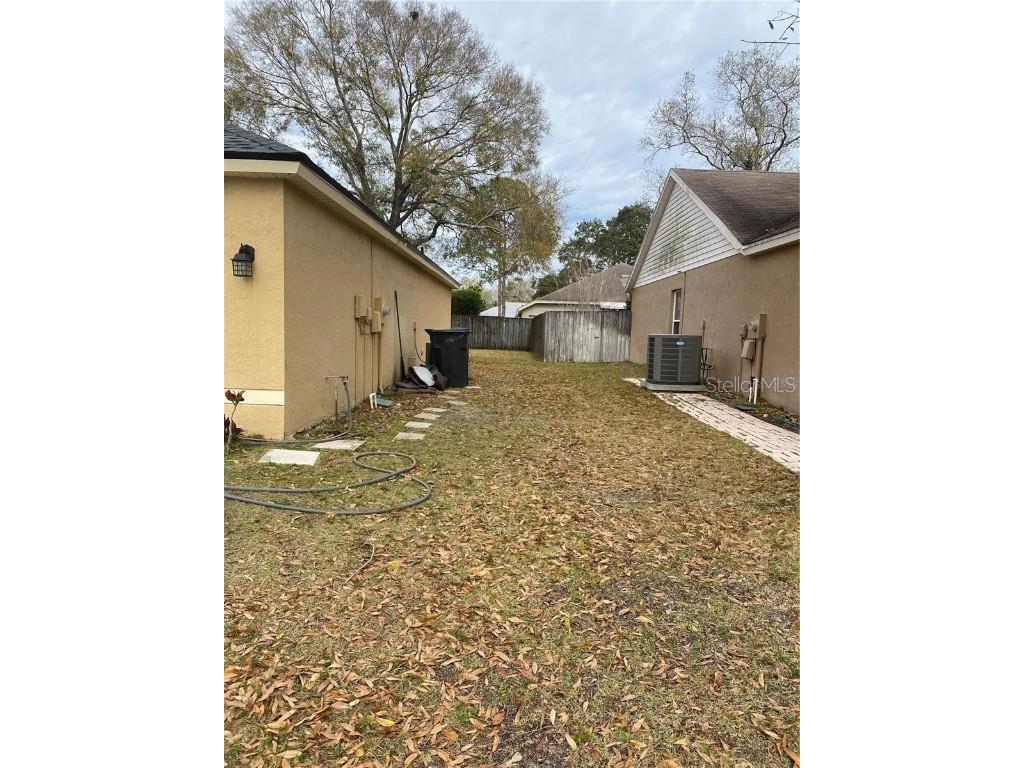 14821 Redcliff Drive Tampa FL 33625 TB8424039 image5