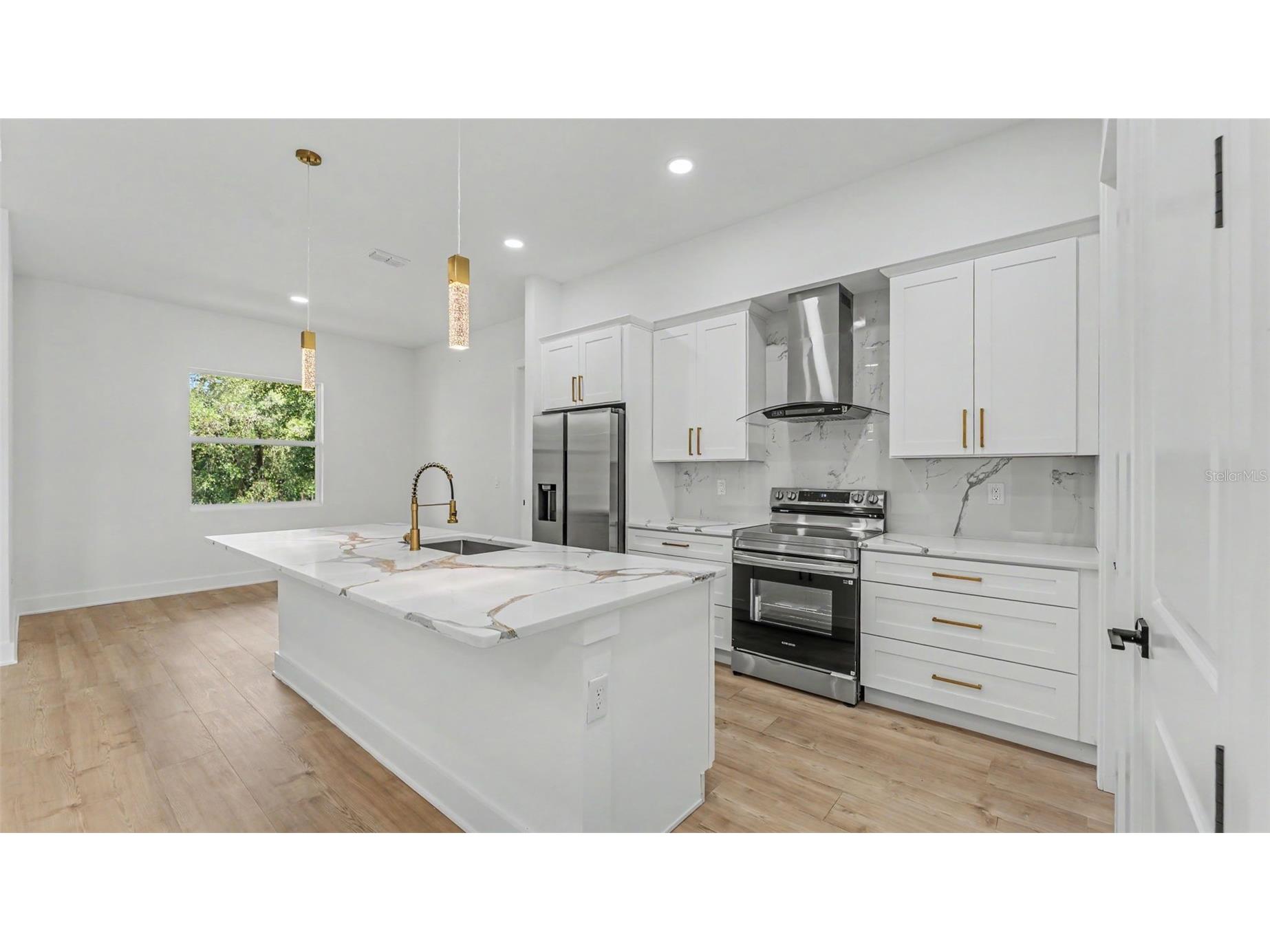1483 Holly Hill Road Davenport FL 33837 L4961871 image5