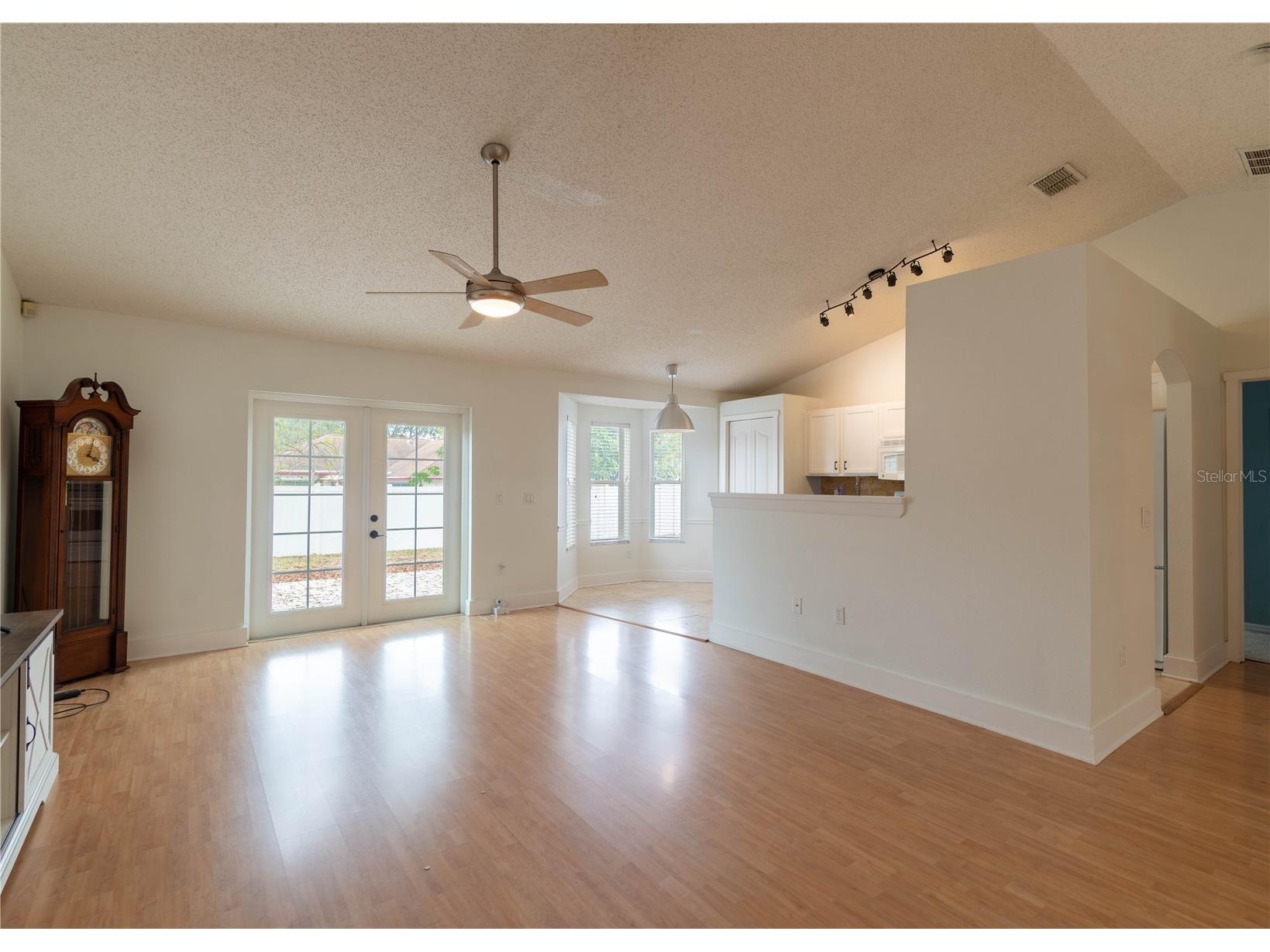 14833 Redcliff Drive Tampa FL 33625 TB8472950 image11