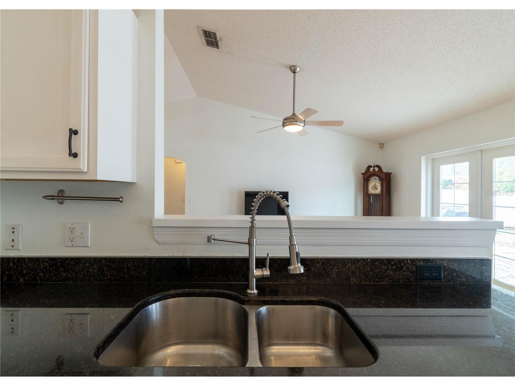 14833 Redcliff Drive Tampa FL 33625 TB8472950 image19