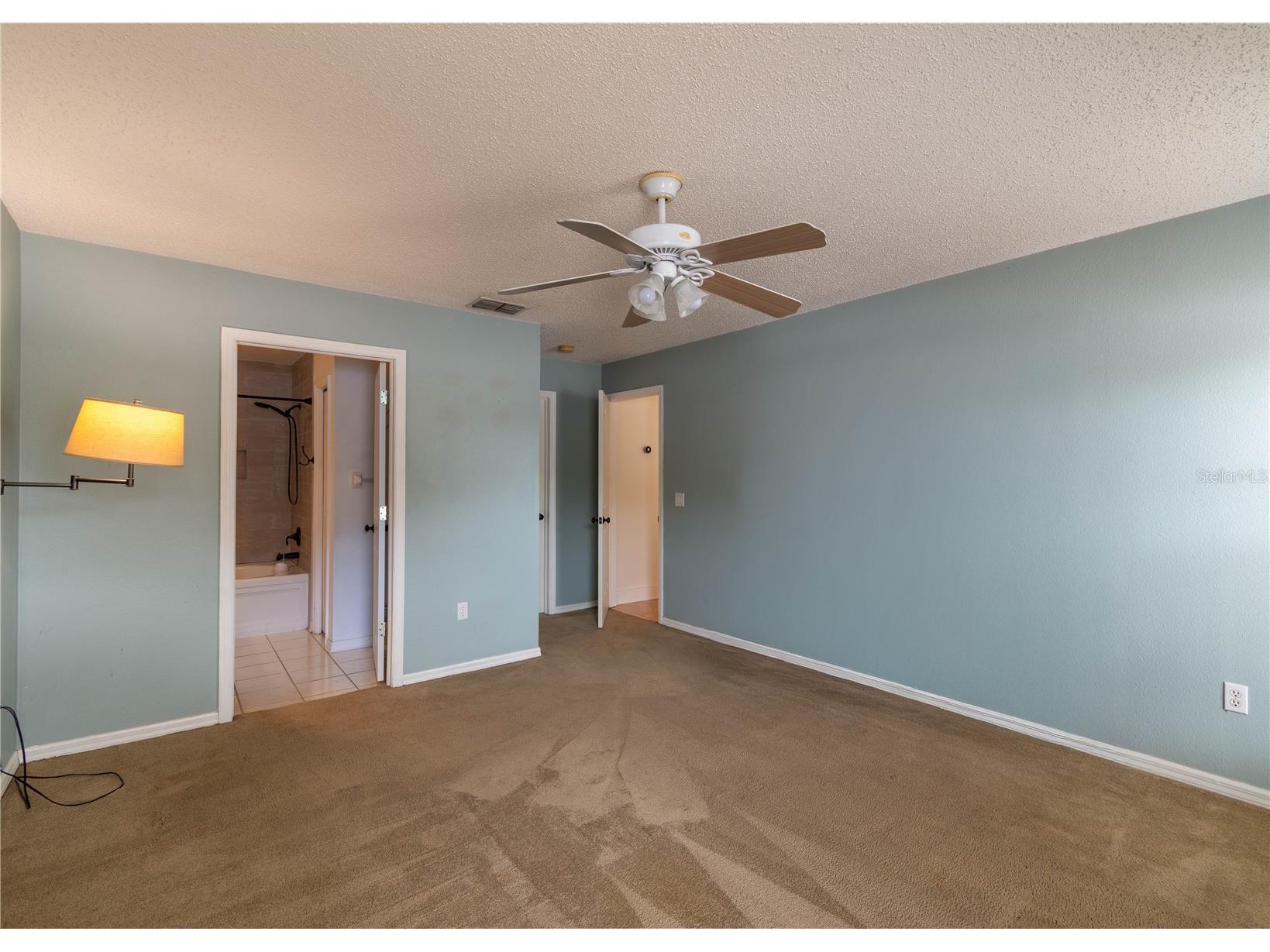 14833 Redcliff Drive Tampa FL 33625 TB8472950 image24