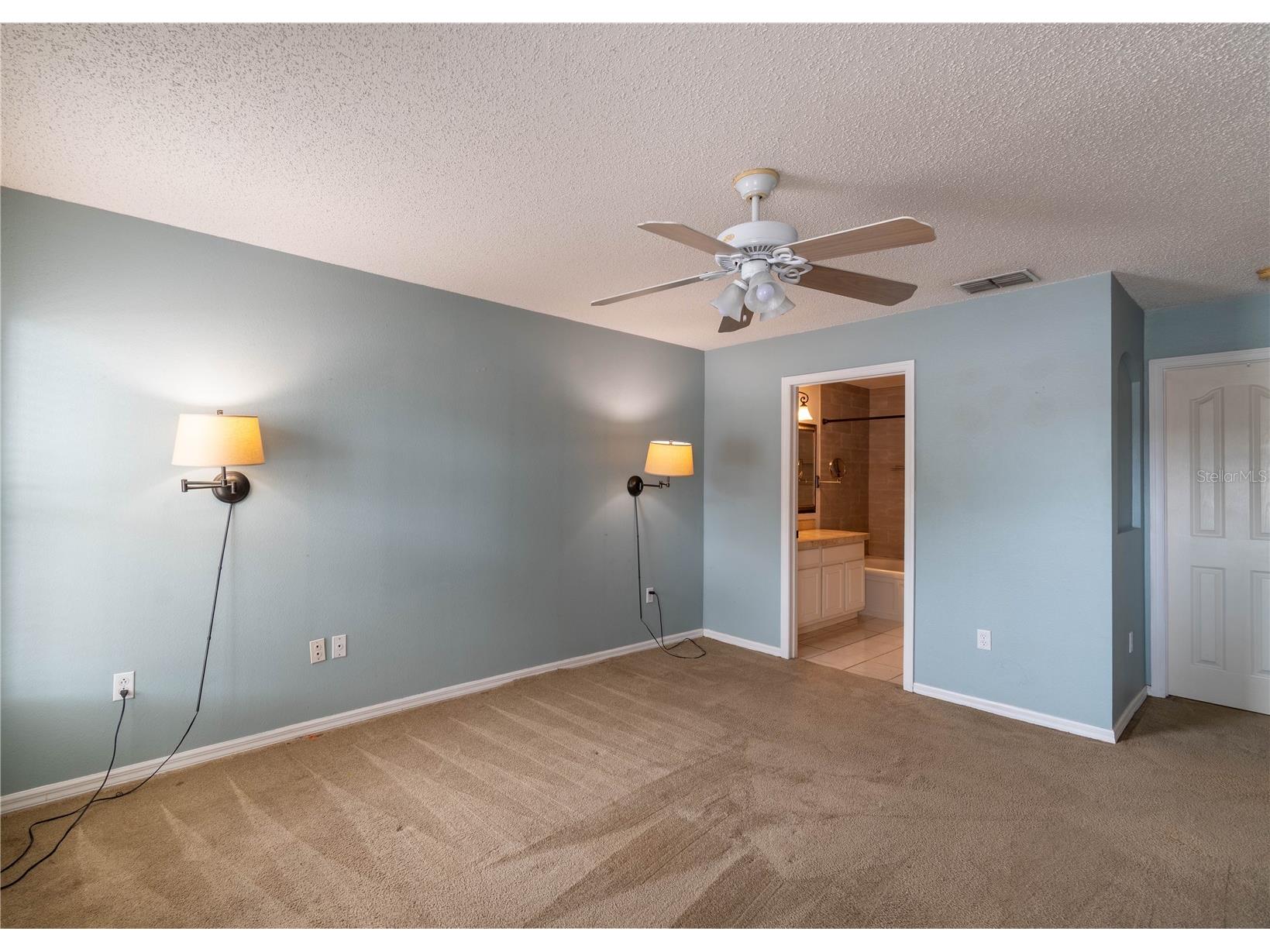 14833 Redcliff Drive Tampa FL 33625 TB8472950 image25