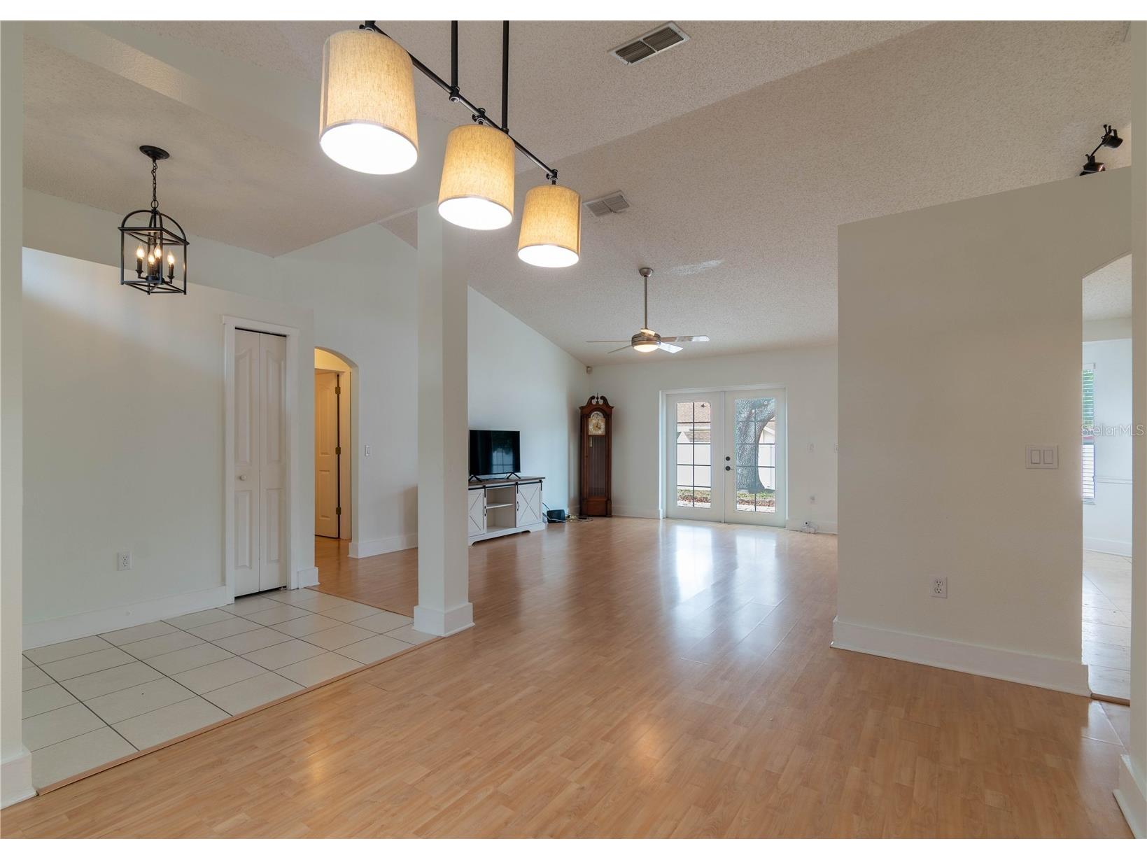 14833 Redcliff Drive Tampa FL 33625 TB8472950 image8