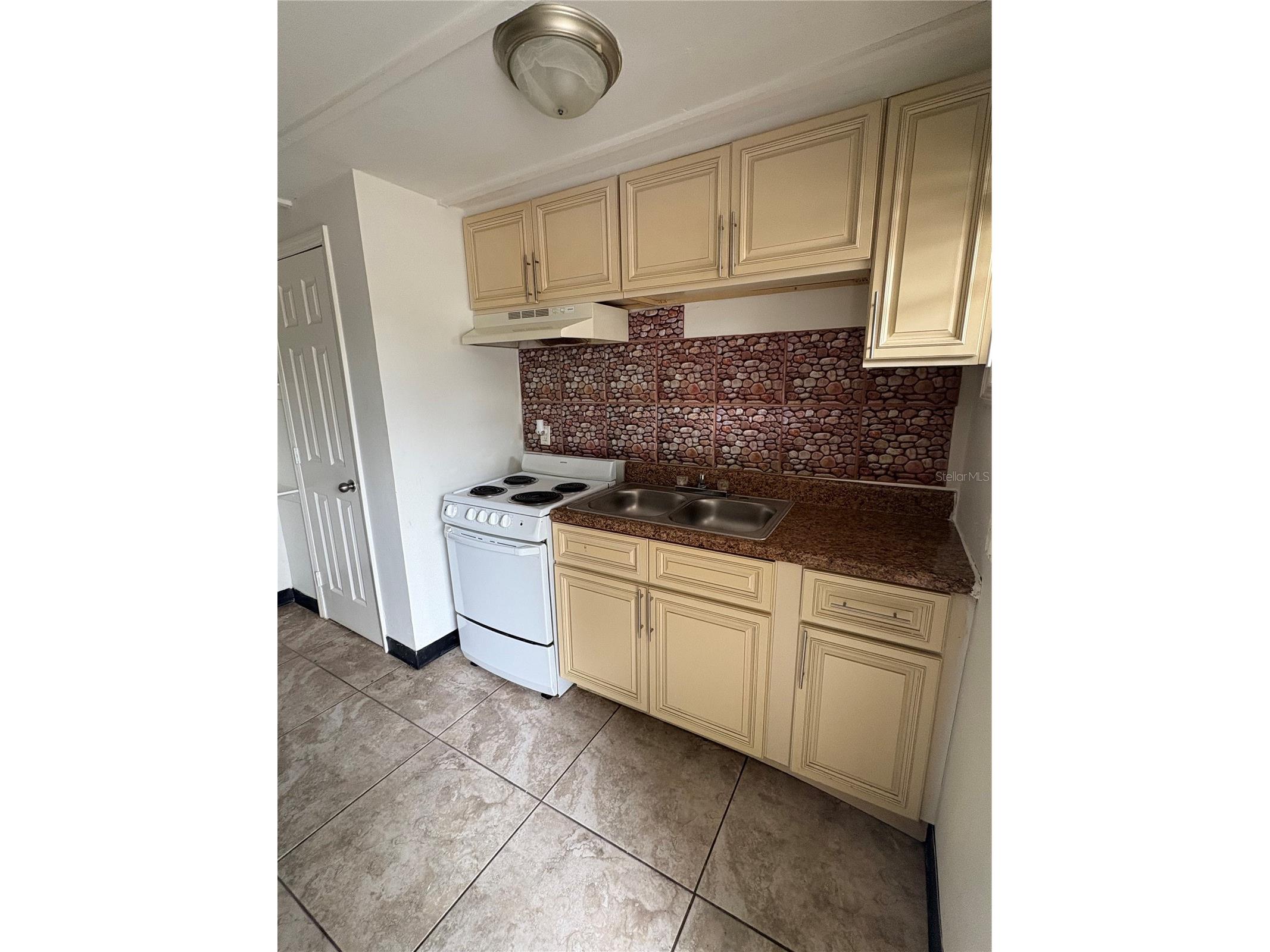 14846 17th Street Dade City FL 33523 TB8499995 image2