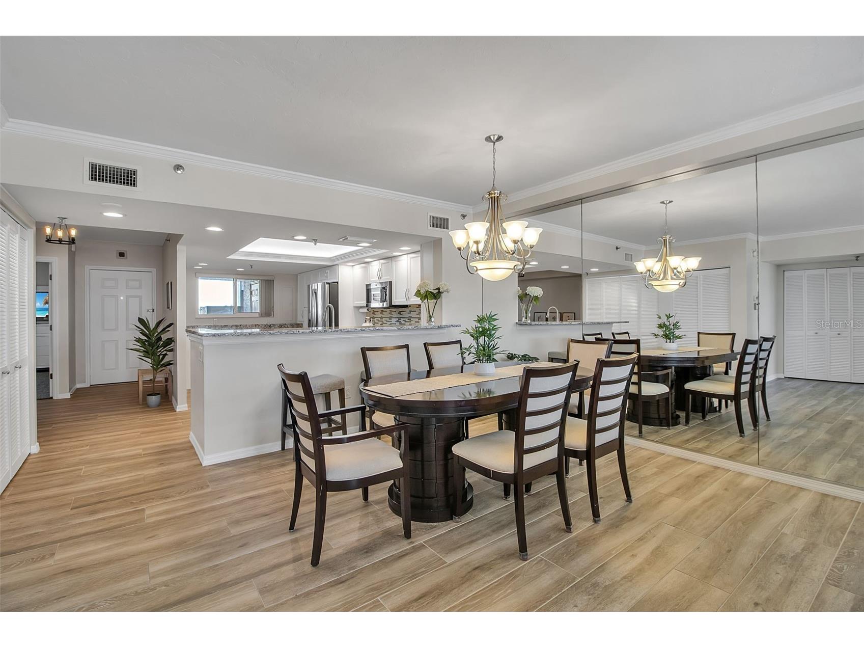 1485 Gulf Of Mexico Drive #303 Longboat Key FL 34228 - GULF OF MEXICO A4679674 image10