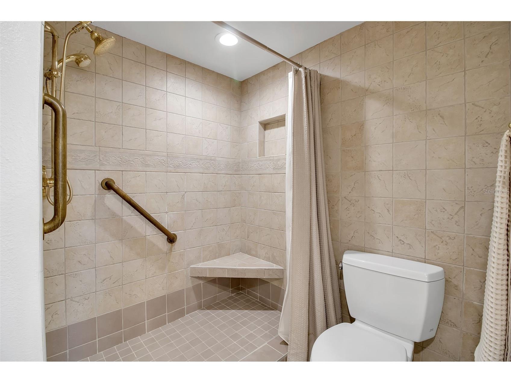 1485 Gulf Of Mexico Drive #303 Longboat Key FL 34228 - GULF OF MEXICO A4679674 image20