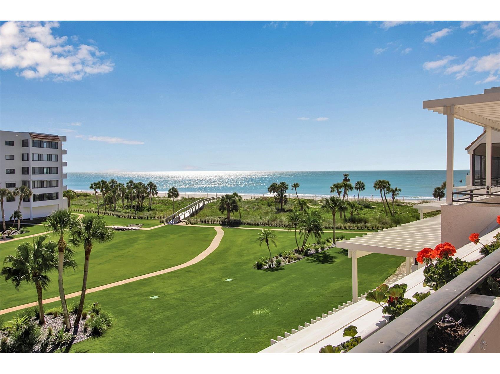 1485 Gulf Of Mexico Drive #303 Longboat Key FL 34228 - GULF OF MEXICO A4679674 image3