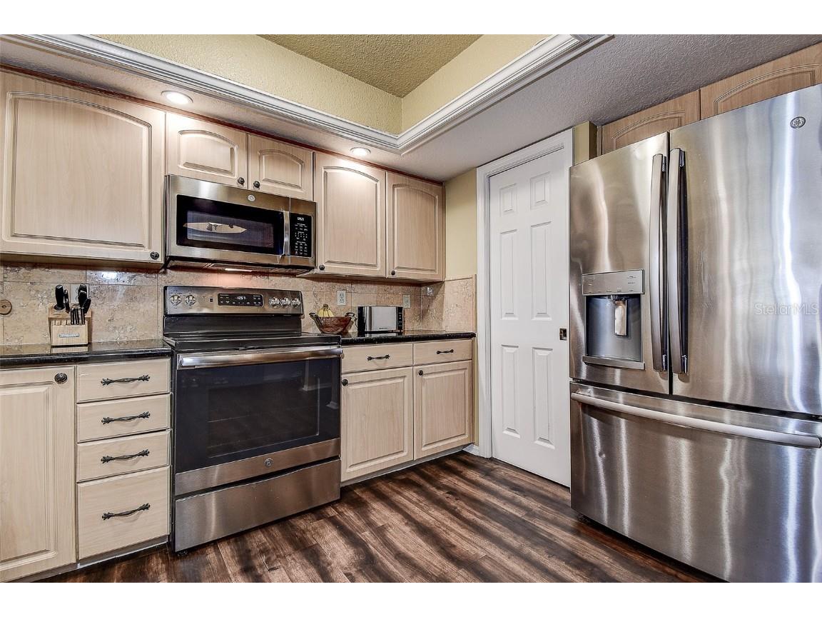 14859 Seminole Trail Seminole FL 33776 TB8446687 image6