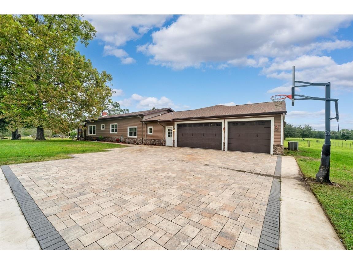 14887 Buczak Road Brooksville FL 34614 W7879280 image4