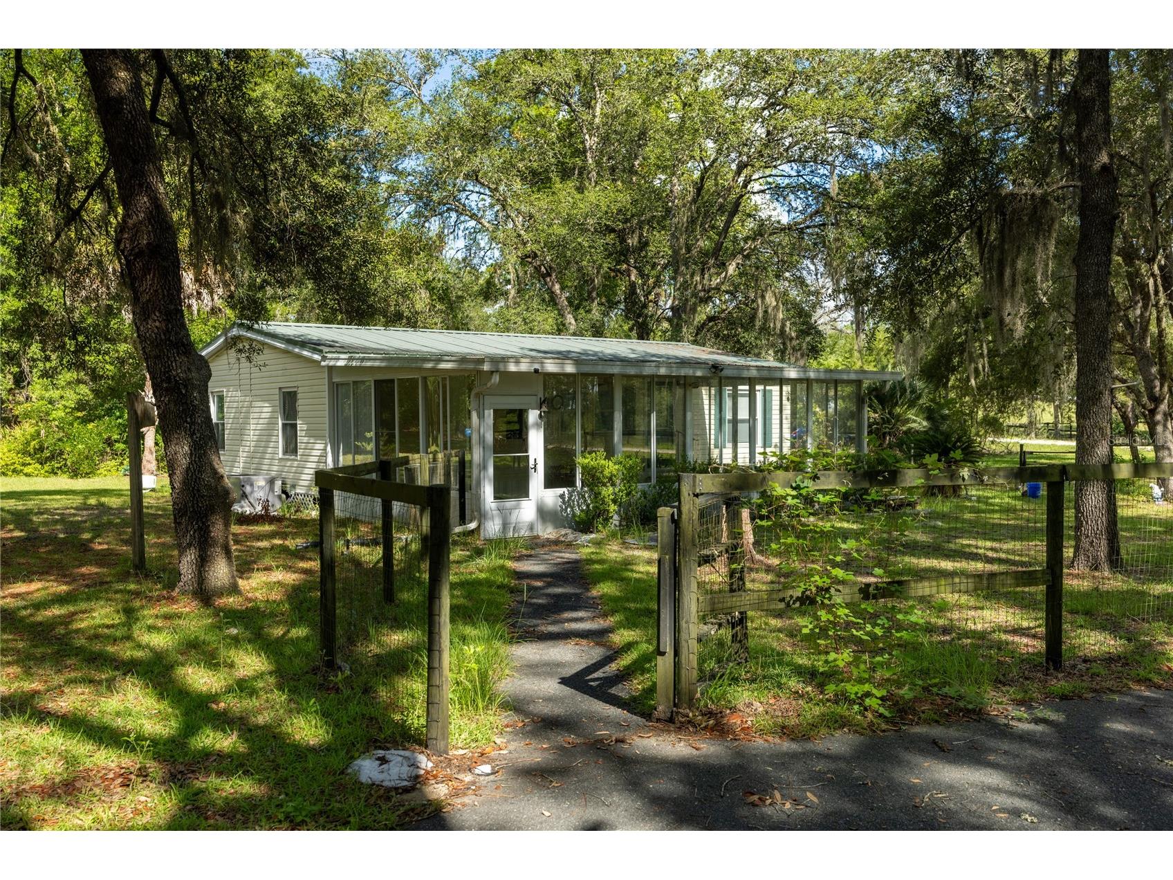 14890 SE 20th Street Morriston FL 32668 GC538825 image13