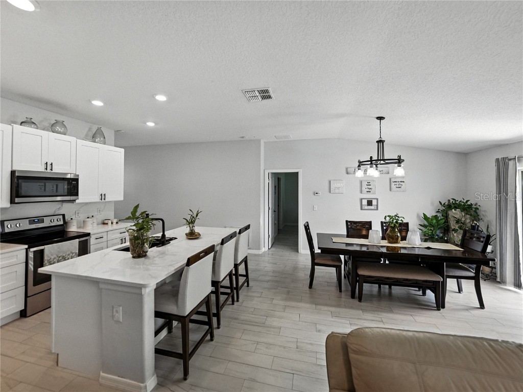 149 Cascade Bend Drive Ruskin FL 33570 TB8412597 image20