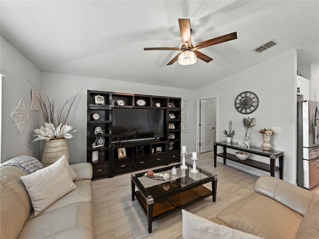 149 Cascade Bend Drive Ruskin FL 33570 TB8412597 image32