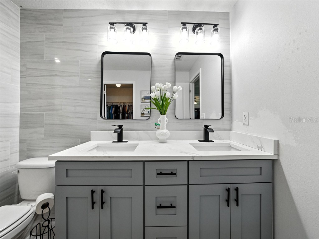 149 Cascade Bend Drive Ruskin FL 33570 TB8412597 image33