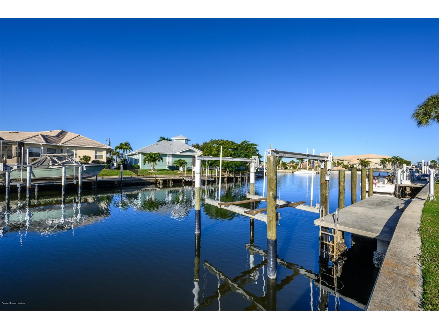 149 Crescent Drive Punta Gorda FL 33950 C7519483 image2