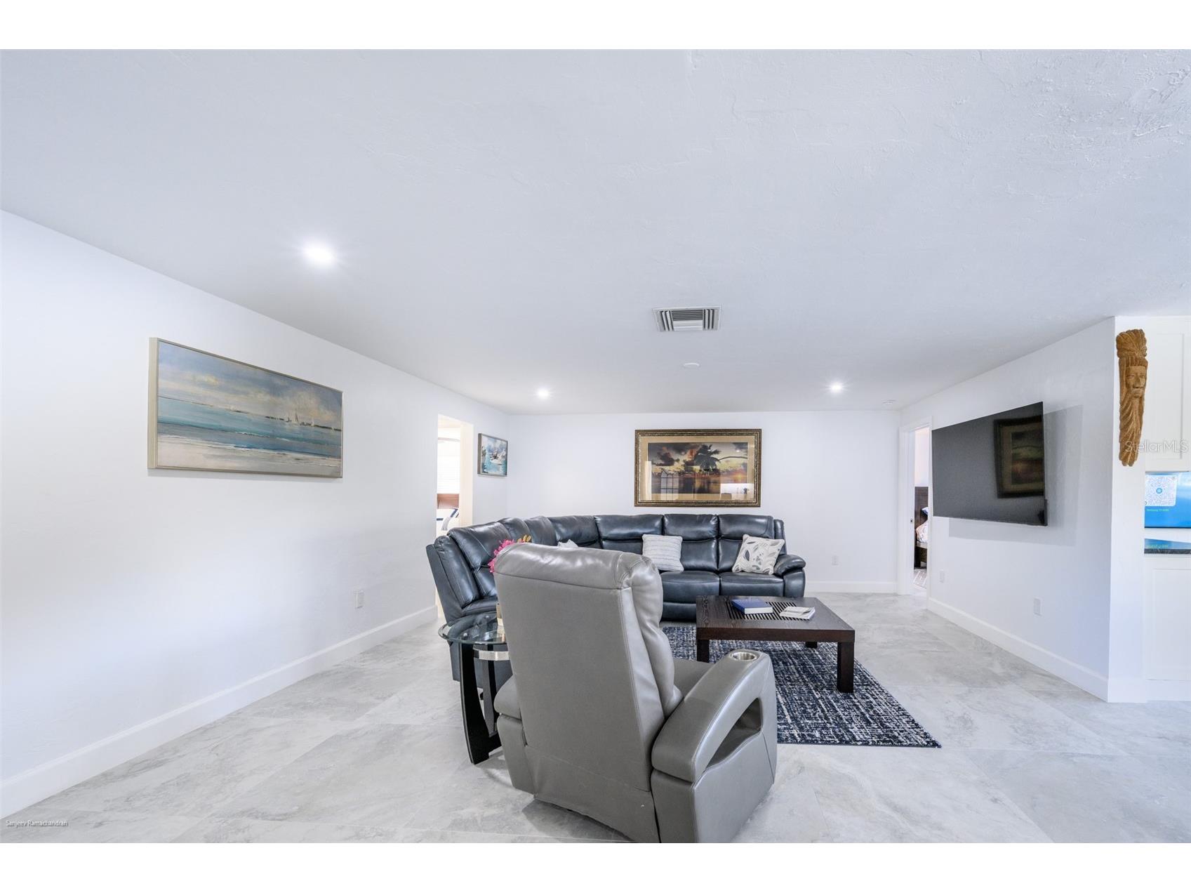 149 Crescent Drive Punta Gorda FL 33950 C7519483 image6