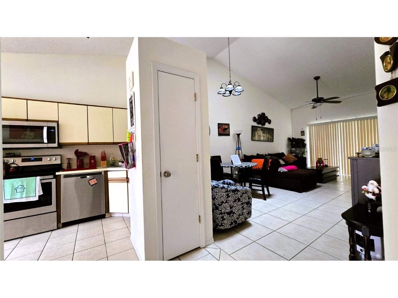 149 Lakepointe Circle Kissimmee FL 34743 O6351459 image14