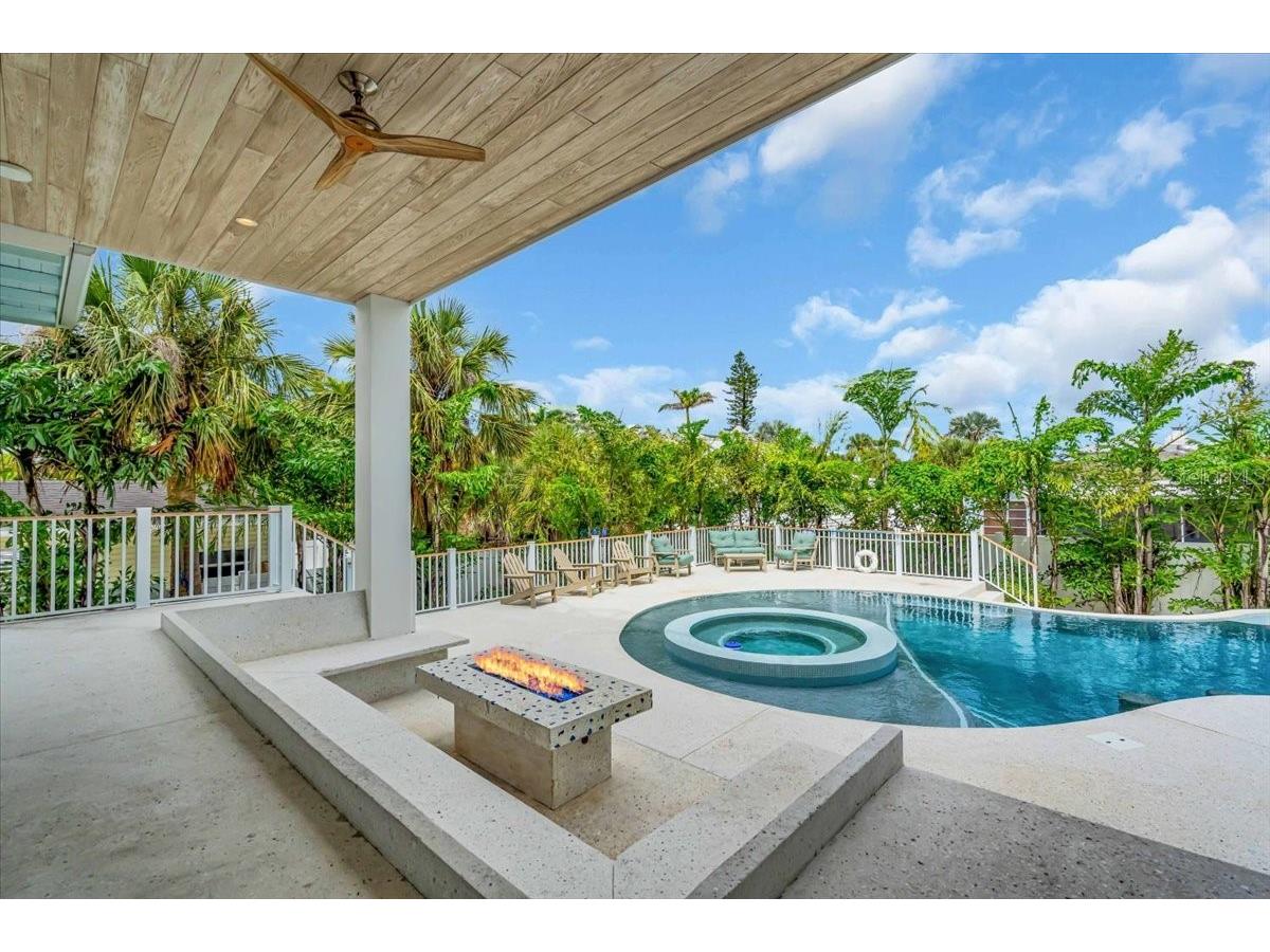 149 Mckinley Drive Sarasota FL 34236 A4676647 image23