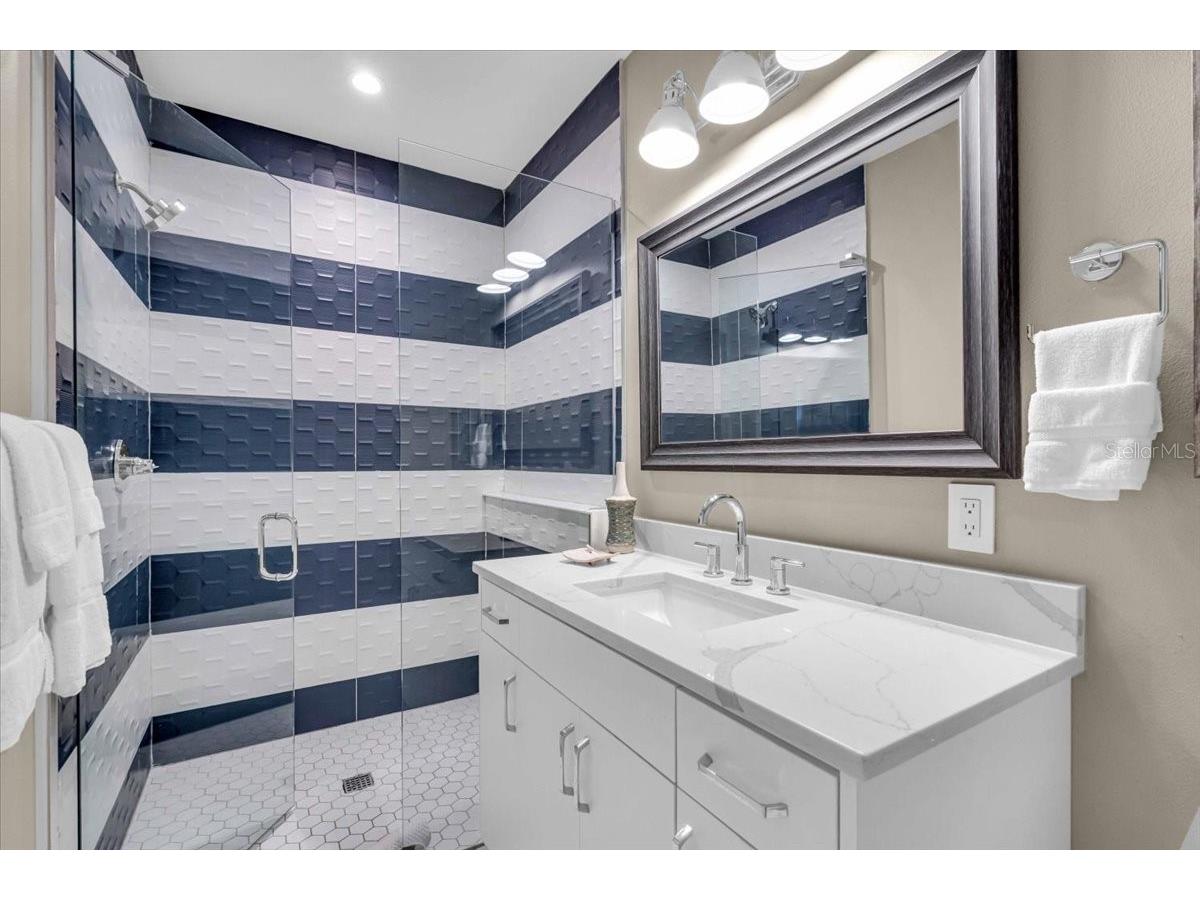 149 Mckinley Drive Sarasota FL 34236 A4676647 image71