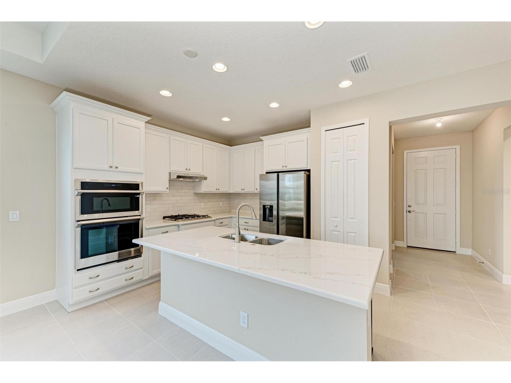 149 Okeeffe Circle Bradenton FL 34212 A4698548 image6