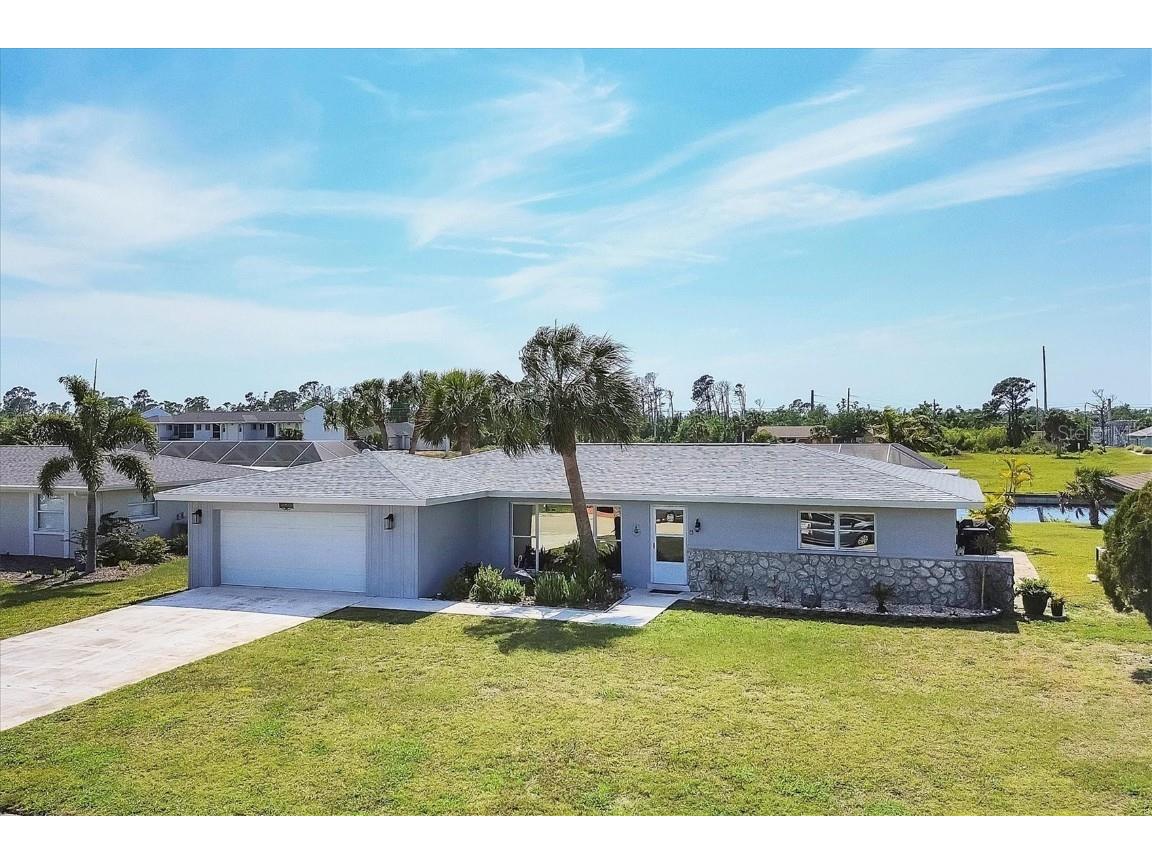 149 Rotonda Circle Rotonda West FL 33947 - ROTONDA RIVER D6135784 image1