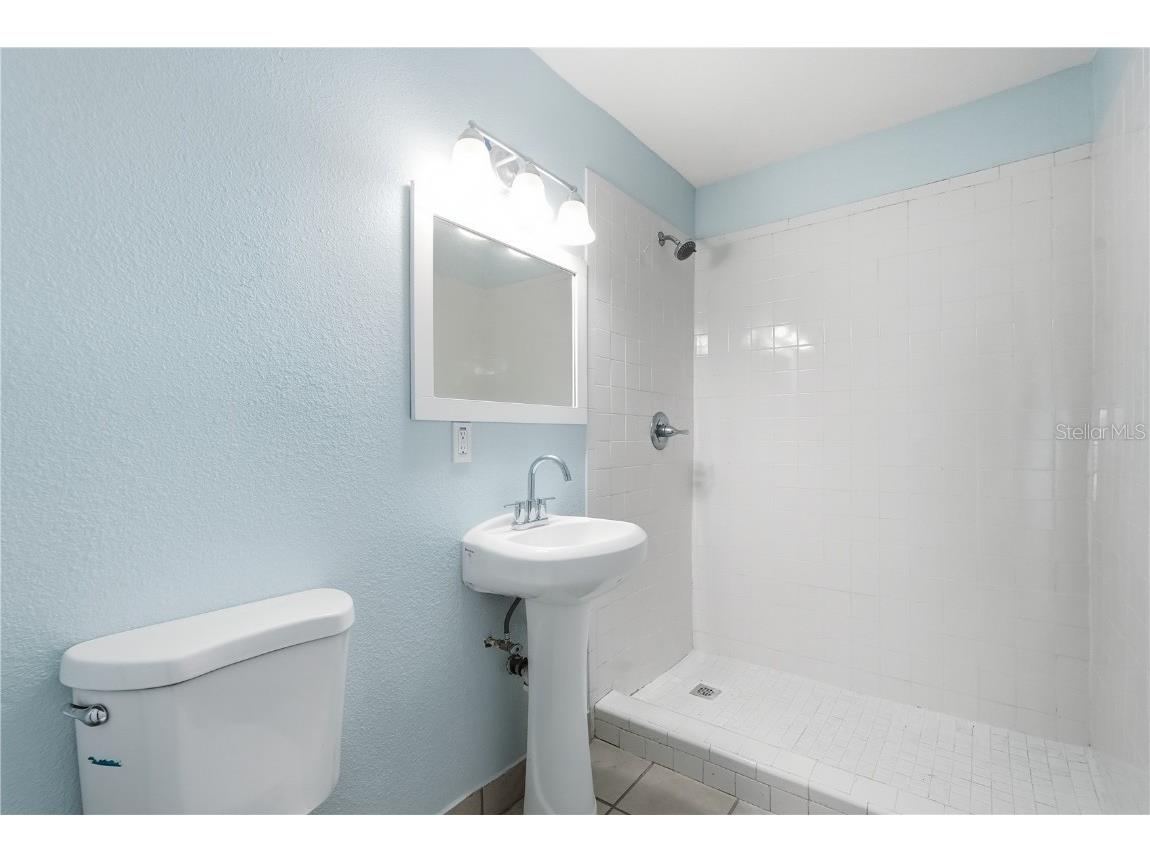 149 S Hollywood Avenue Daytona Beach FL 32118 V4945428 image48