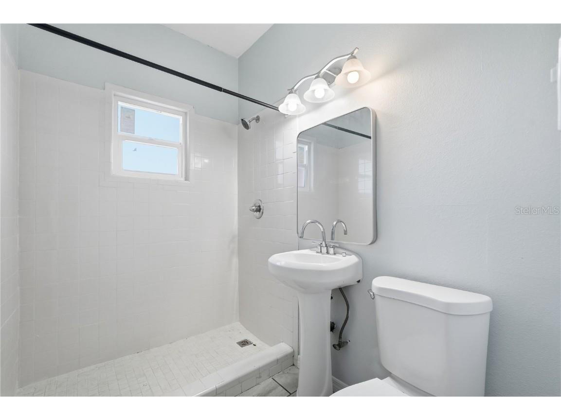 149 S Hollywood Avenue Daytona Beach FL 32118 V4945428 image76