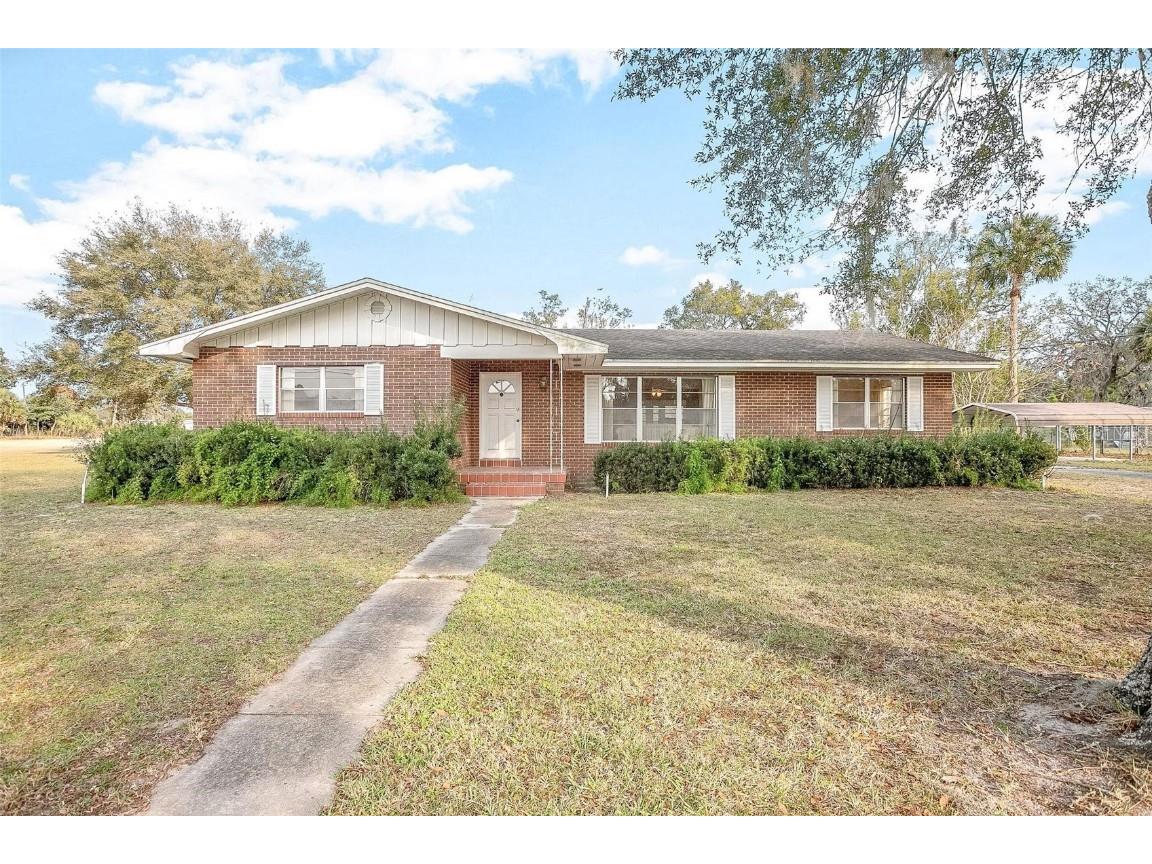 149 S Volusia Avenue Pierson FL 32180 V4928543 image1
