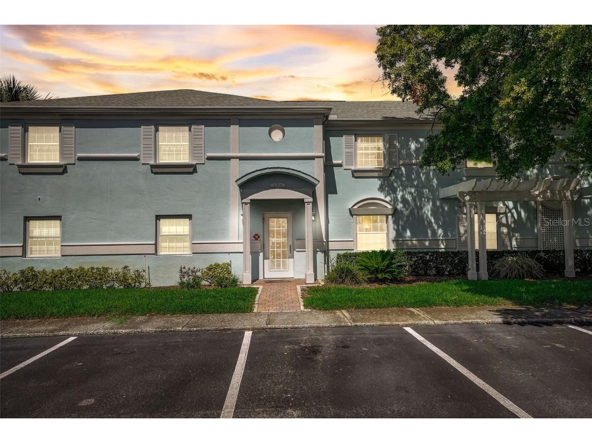 149 Seahorse Drive SE #D Saint Petersburg FL 33705 U8214483 image1