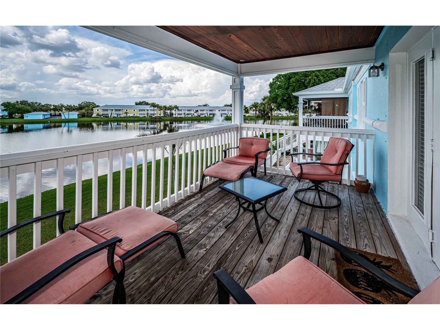 149 Seahorse Drive SE #H Saint Petersburg FL 33705 - BIG BAYOU LAKE TB8519687 image1